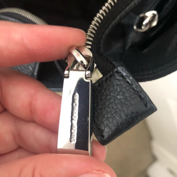 Michael Kors Chain Mercer Tote Handbag - Picture 6 of 7